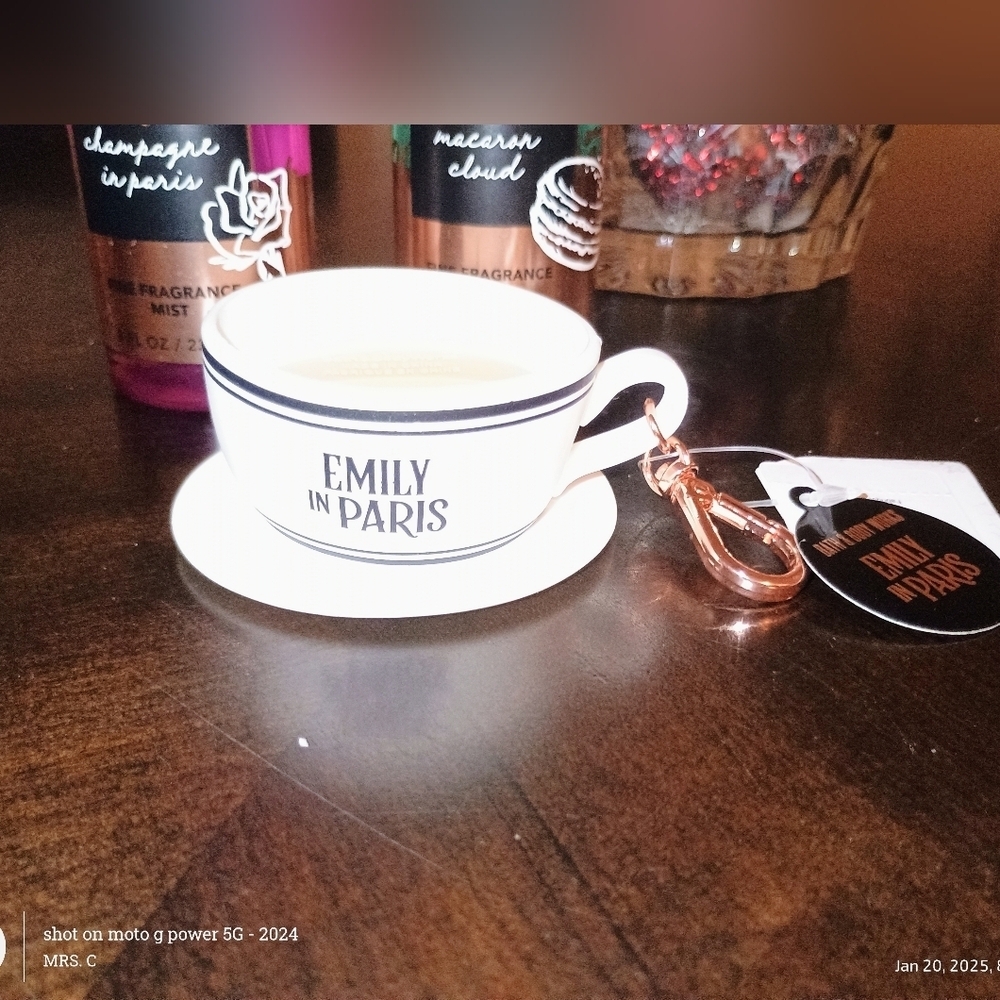 Bath & Body Works Emily in Paris Set Custom Set Two Sprays Hand Sanitizer Holder - Picture 4 of 7